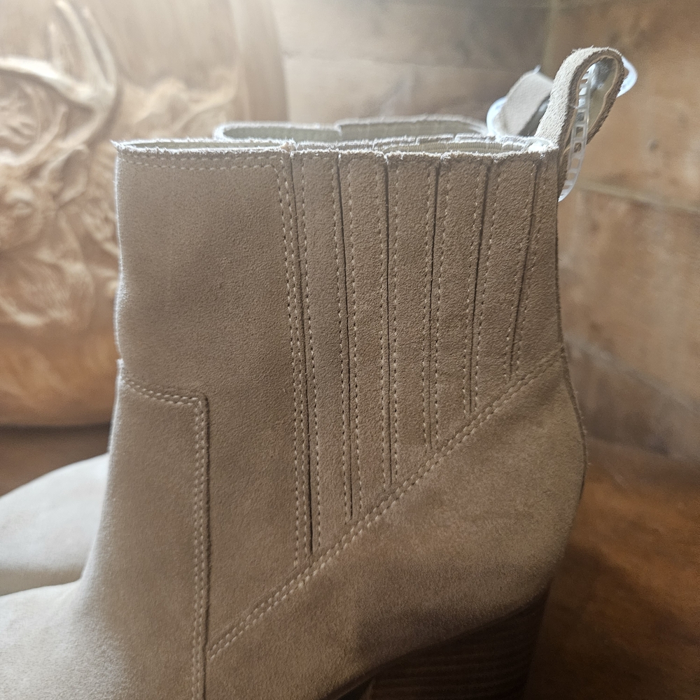 Marc Fisher Tan Ankle Booties - Picture 5 of 11